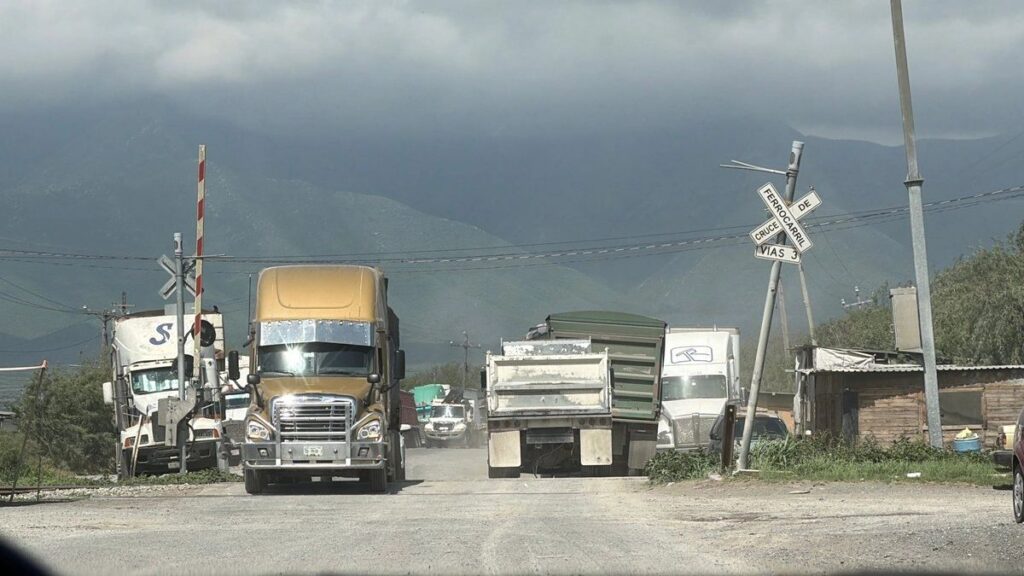 Transitos-de-san-pedro-y-salinas-victoria-acosan-choferes - Los Industriales Transportistas En Nl Extorsionados Por El Estado - Los Industriales