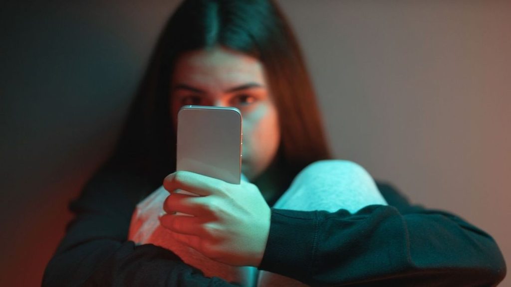 Violencia Digital - Los Industriales